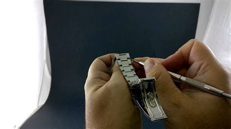 how to take off a rolex watch off your wrist|how to install Rolex bracelet.